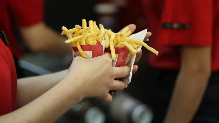 10-disgusting-facts-about-burger-king-3.jpg