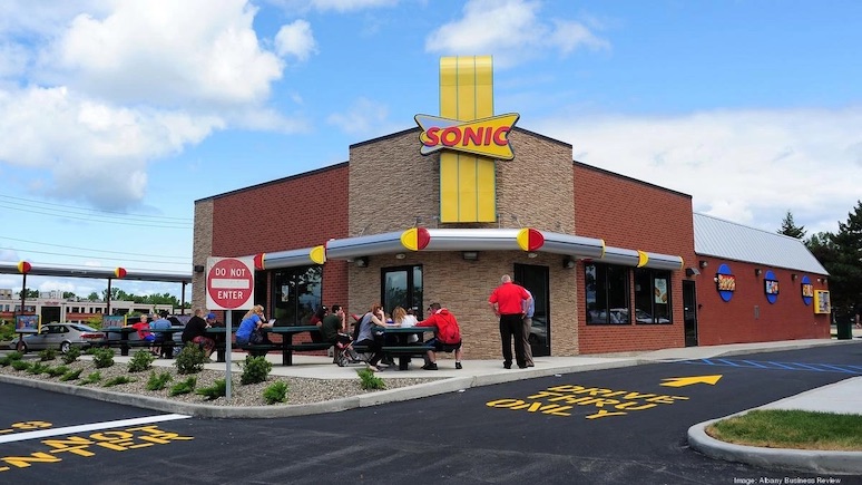 10-fast-food-restaurants-still-opening-on-thanksgiving-6.jpeg