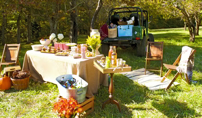 10-fun-things-to-do-on-thanksgiving-1.jpg
