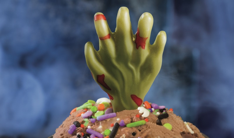 10-scariest-fast-food-halloween-items-of-all-time-5.jpg