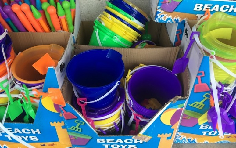 10-things-youd-never-buy-from-dollar-store-7.jpeg