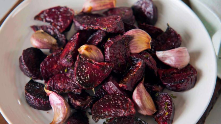 11-popular-foods-and-drinks-that-stain-your-teeth-7.jpg