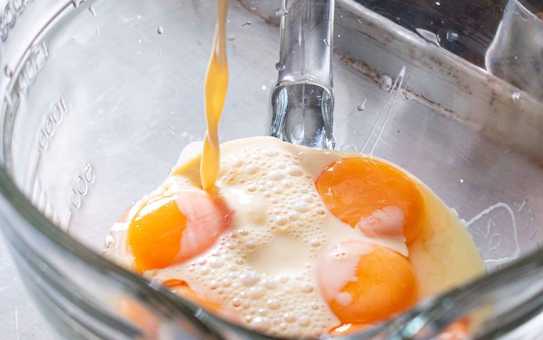 12-amazing-tricks-for-eggs-more-than-cooking-8.jpg