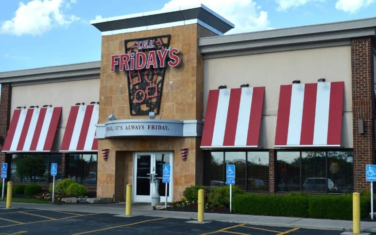 12-popular-chains-facing-more-shutdowns-in-2024-6.jpg