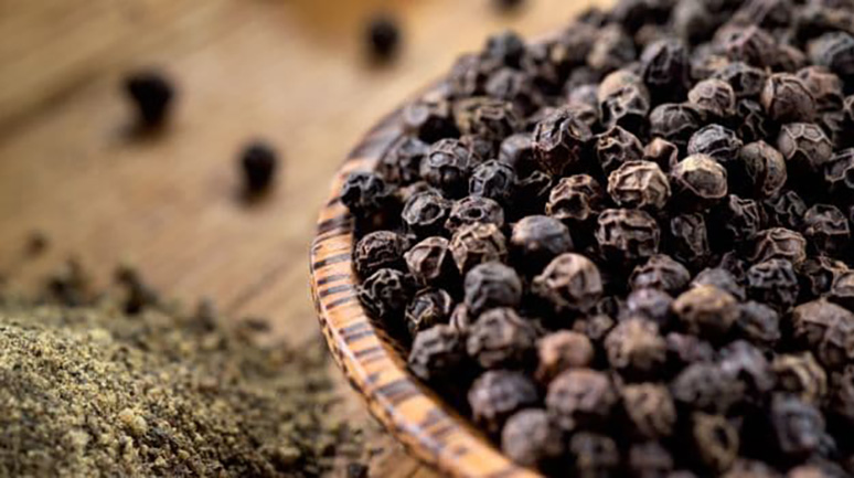 6-science-based-health-benefits-of-black-pepper-1.jpeg