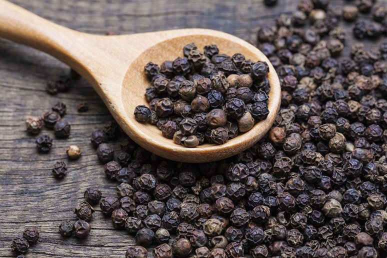 6-science-based-health-benefits-of-black-pepper-2.jpeg