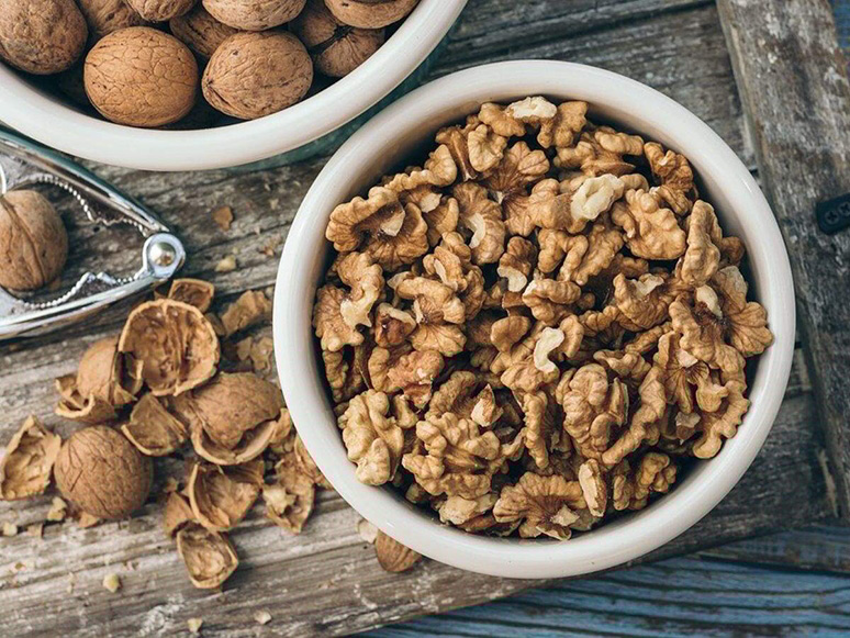 6-surprising-goods-walnuts-can-bring-to-your-body-4.jpeg