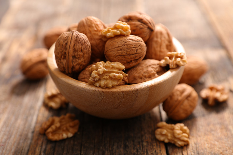 6-surprising-goods-walnuts-can-bring-to-your-body-7.jpeg