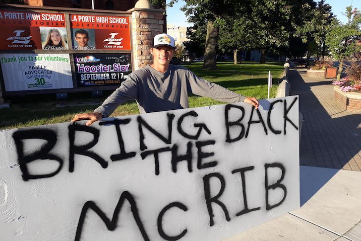 The-mcrib-will-soon-come-back-on-a-2022-farewell-tour-again-4.jpeg