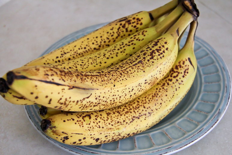 can-you-eat-bananas-with-black-spots-1.jpg