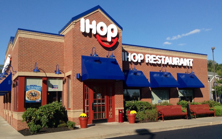 chain-restaurants-that-are-closing-locations-8.jpg