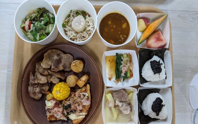 eating-at-tokyo-olympics-5.jpg