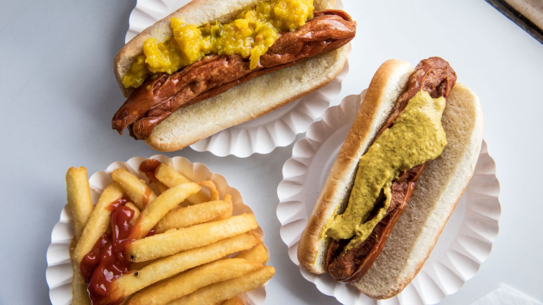 iconic-hot-dogs-of-18-major-states-15.jpg
