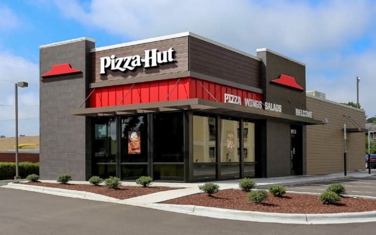 pizza-hut-closed-19-locations-suddenly-2.jpg
