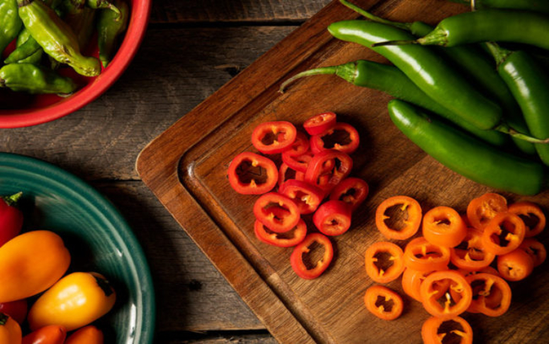 the-benefits-and-dangers-of-eating-spicy-foods-2.jpg