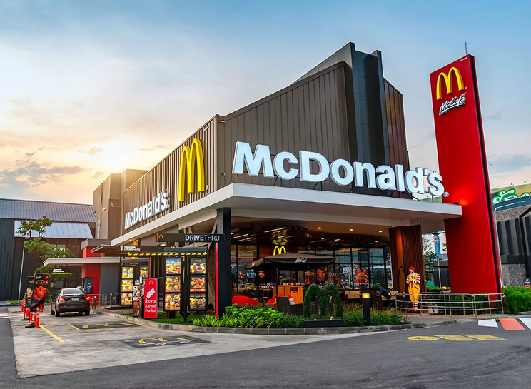 these-restaurants-are-open-this-fourth-of-july-1.jpg