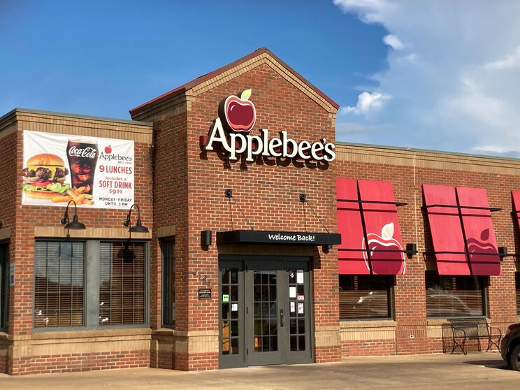 these-restaurants-are-open-this-fourth-of-july-9.jpg
