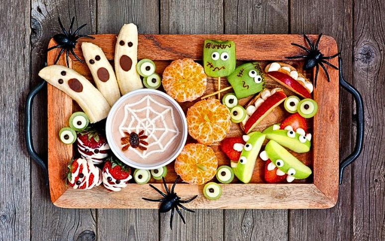 viral-on-tik-tok-why-charcuterie-boards-are-setting-halloween-trends-4.jpg