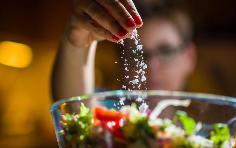 why-you-shouldnt-eat-too-much-salt-10.jpg