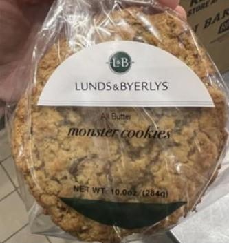 Lunds & Byerlys Voluntary Recalls L&B Monster Cookies Due to Incorrect Labeling